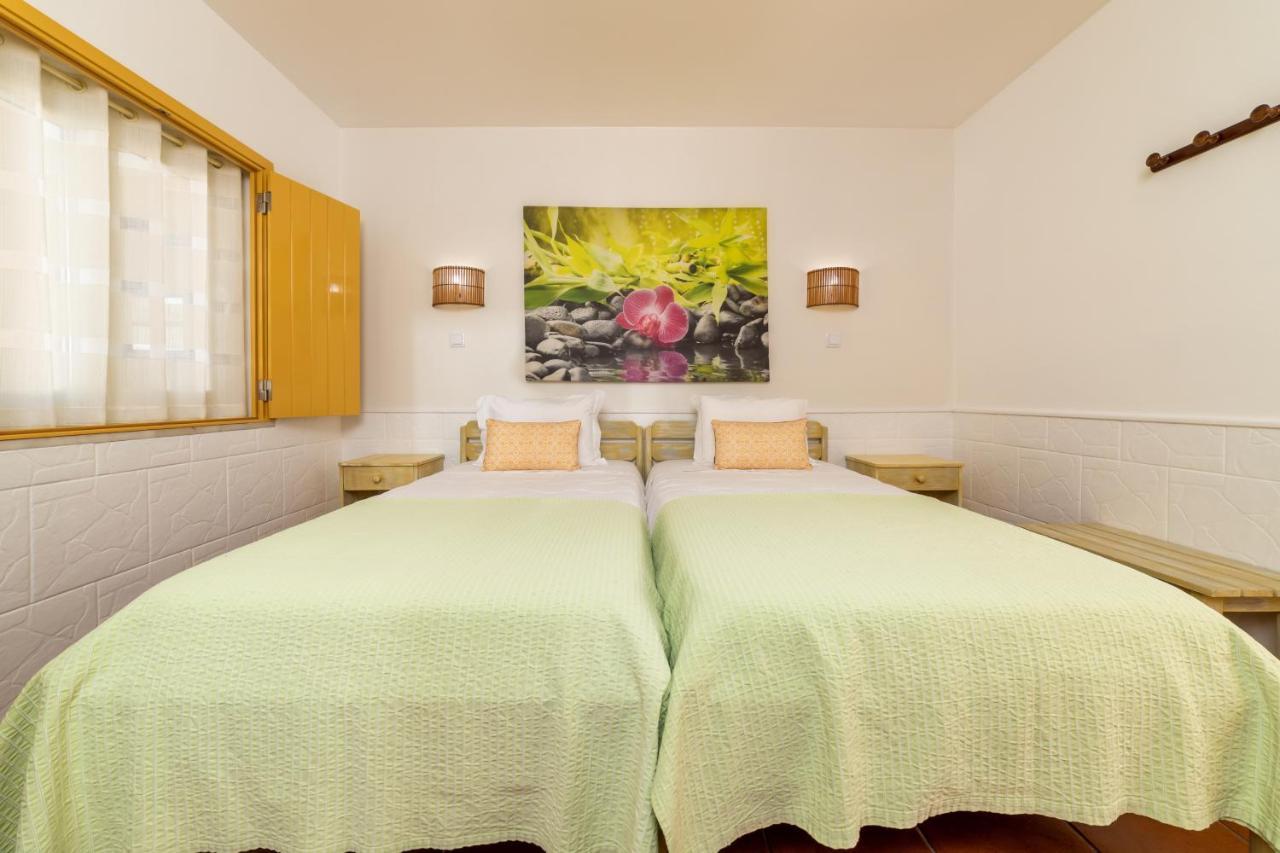 Rosa Dos Ventos Bed & Breakfast Zambujeira do Mar Bagian luar foto